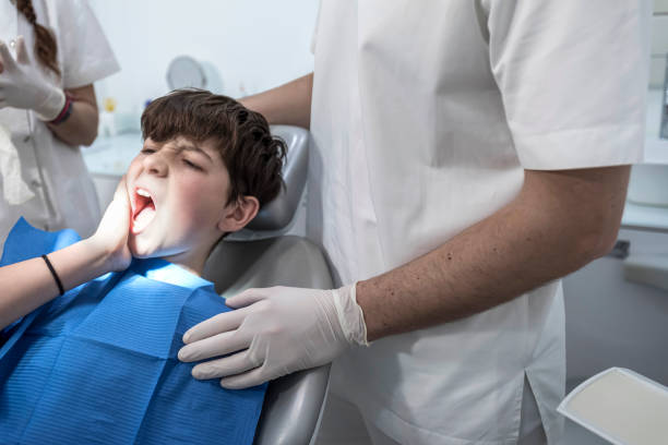 Best Broken or Chipped Tooth Repair in Bronson, FL